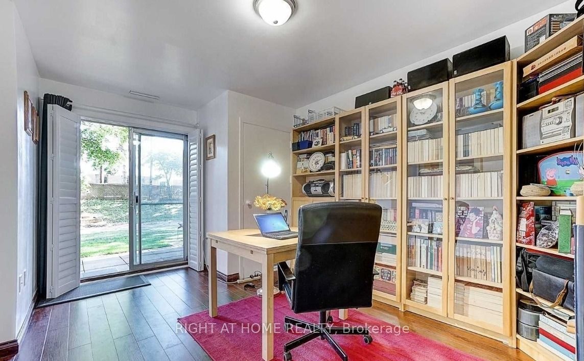 149-165 GF Cherokee Boulevard, Toronto, ON, M2J 4T7 - 2