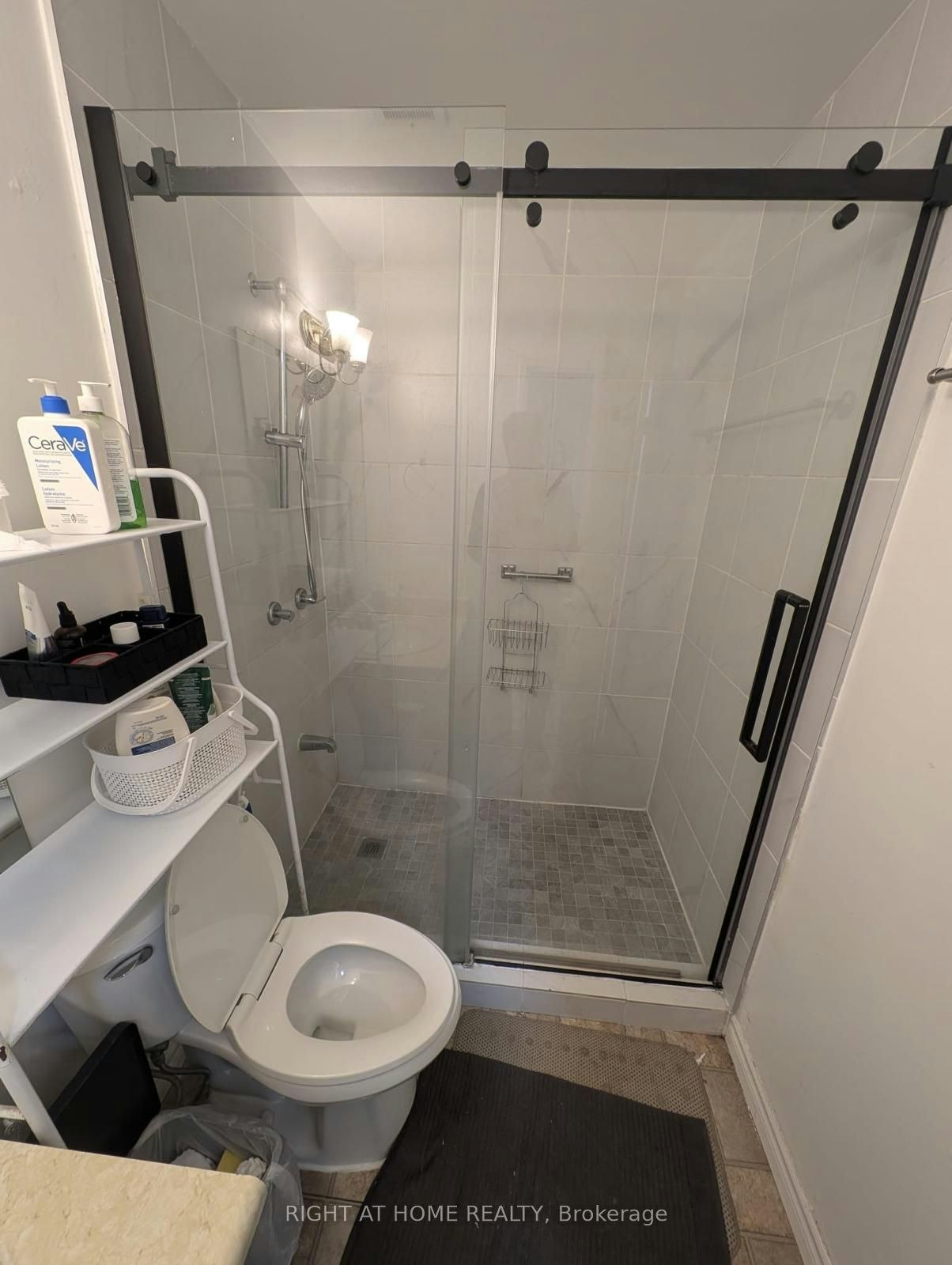 149-165 GF Cherokee Boulevard, Toronto, ON, M2J 4T7 - 6