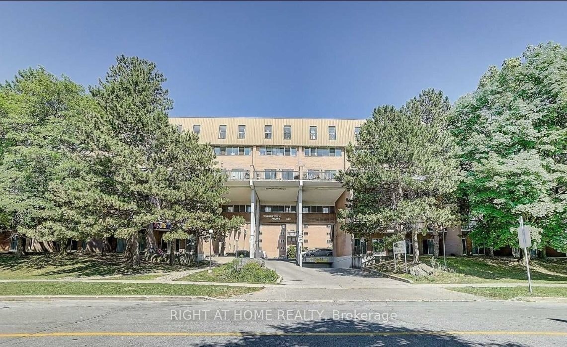 149-165 GF Cherokee Boulevard, Toronto, ON, M2J 4T7 - 4