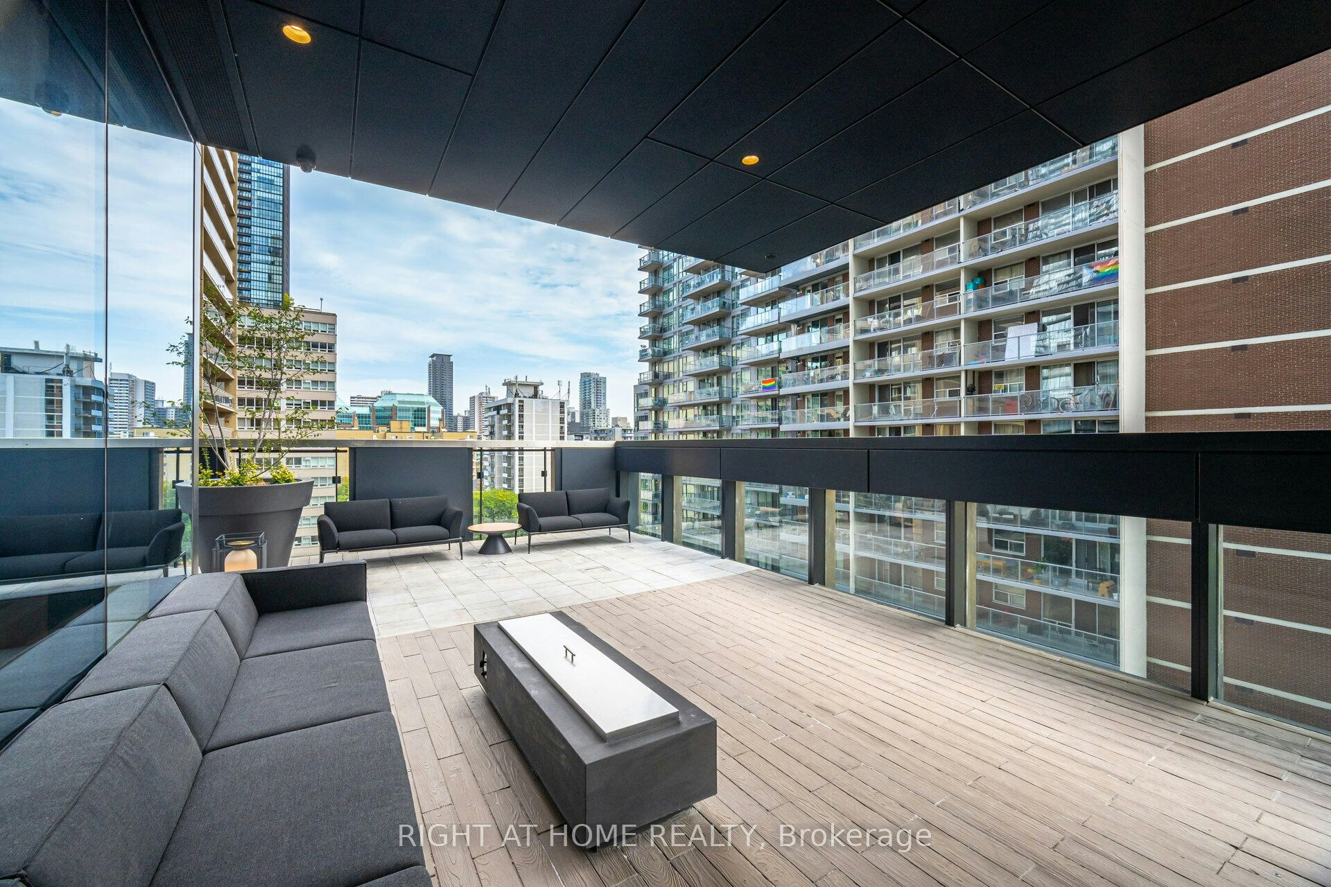 4403-55 Charles Street E, Toronto, ON, M4Y 0J1 - 42