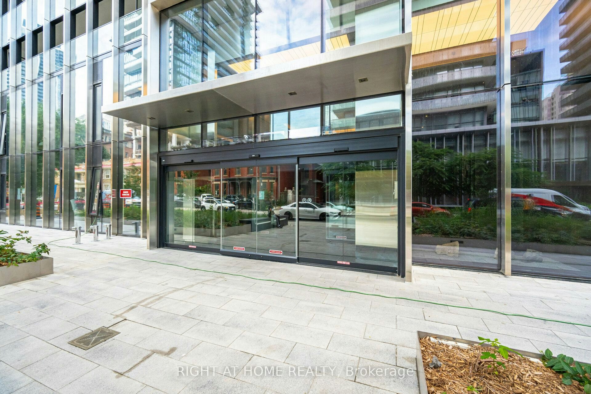 4403-55 Charles Street E, Toronto, ON, M4Y 0J1 - 2