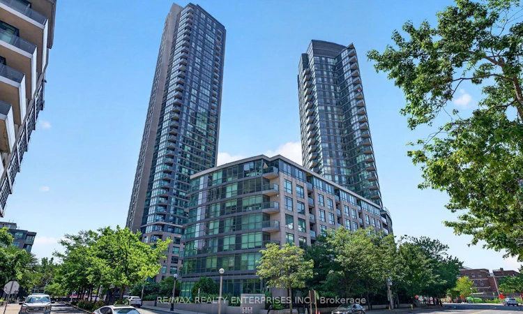 412-231 Fort York Boulevard