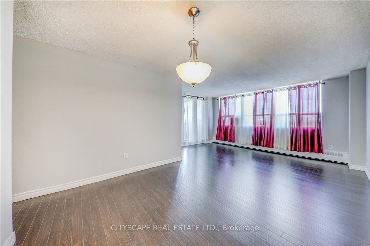 #914-25 Sunrise Avenue, Toronto, ON, M4A 2S2 - 5