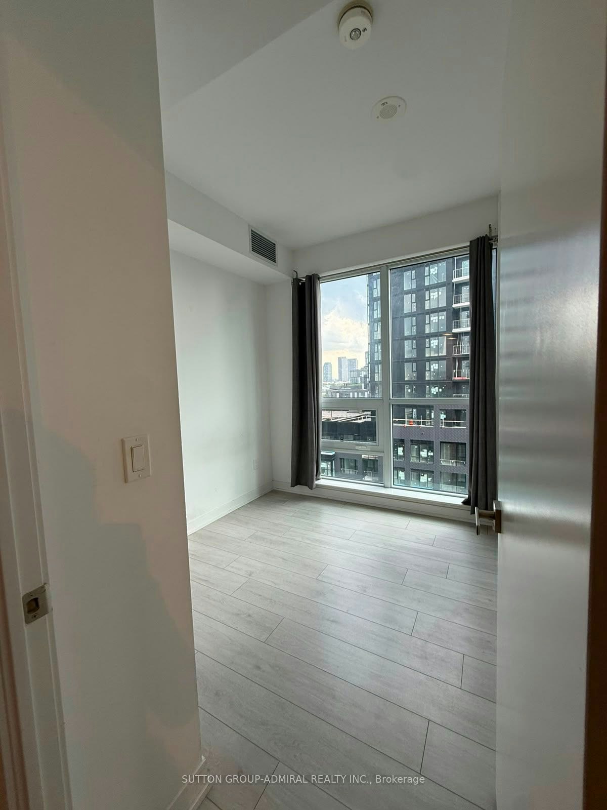 1015-31 Tippett Road, Toronto, ON, M3H 0C8 - 15