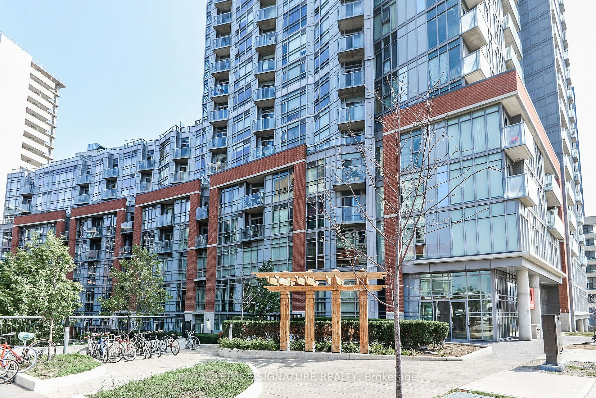 414-150 Sudbury Street, Toronto, ON, M6J 3G2 - 2