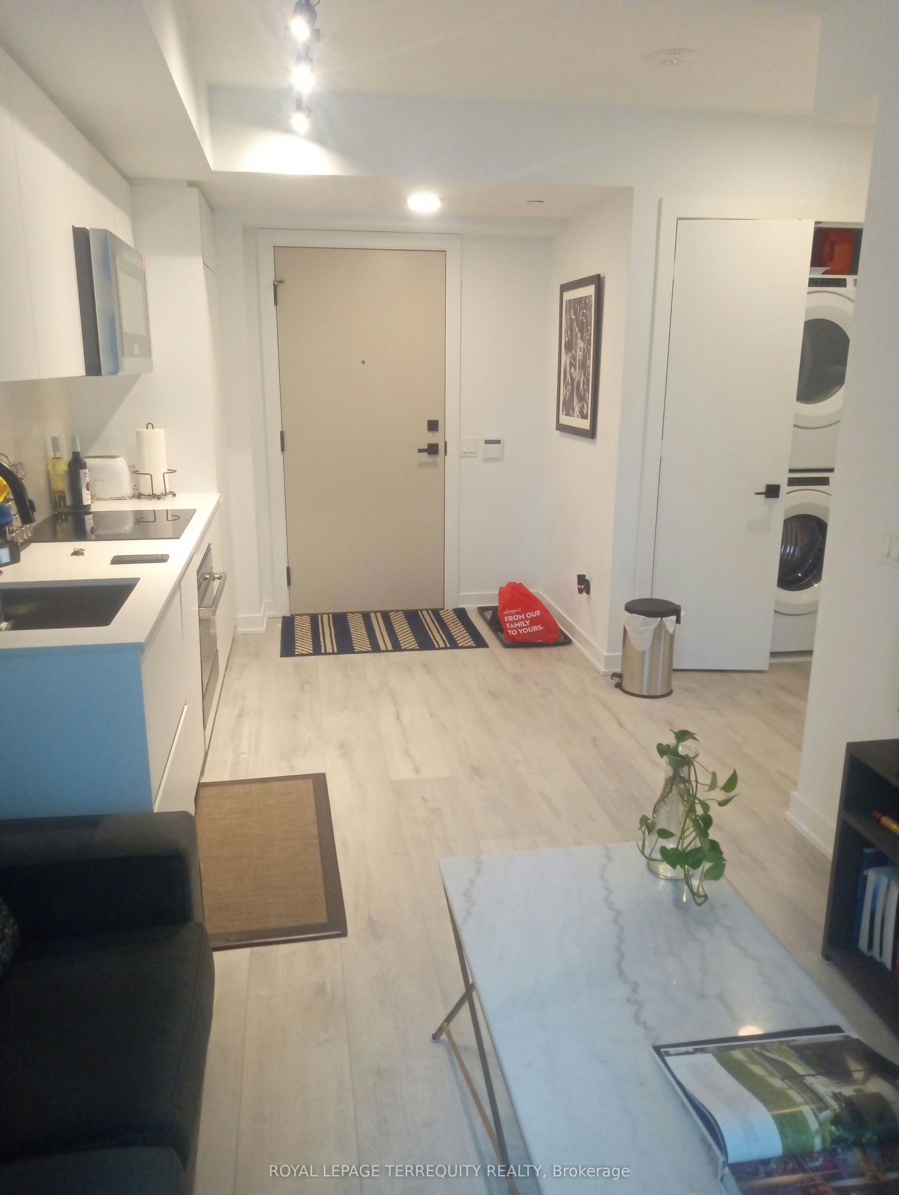 805-327 King Street W, Toronto, ON, M5V 0W7 - 17