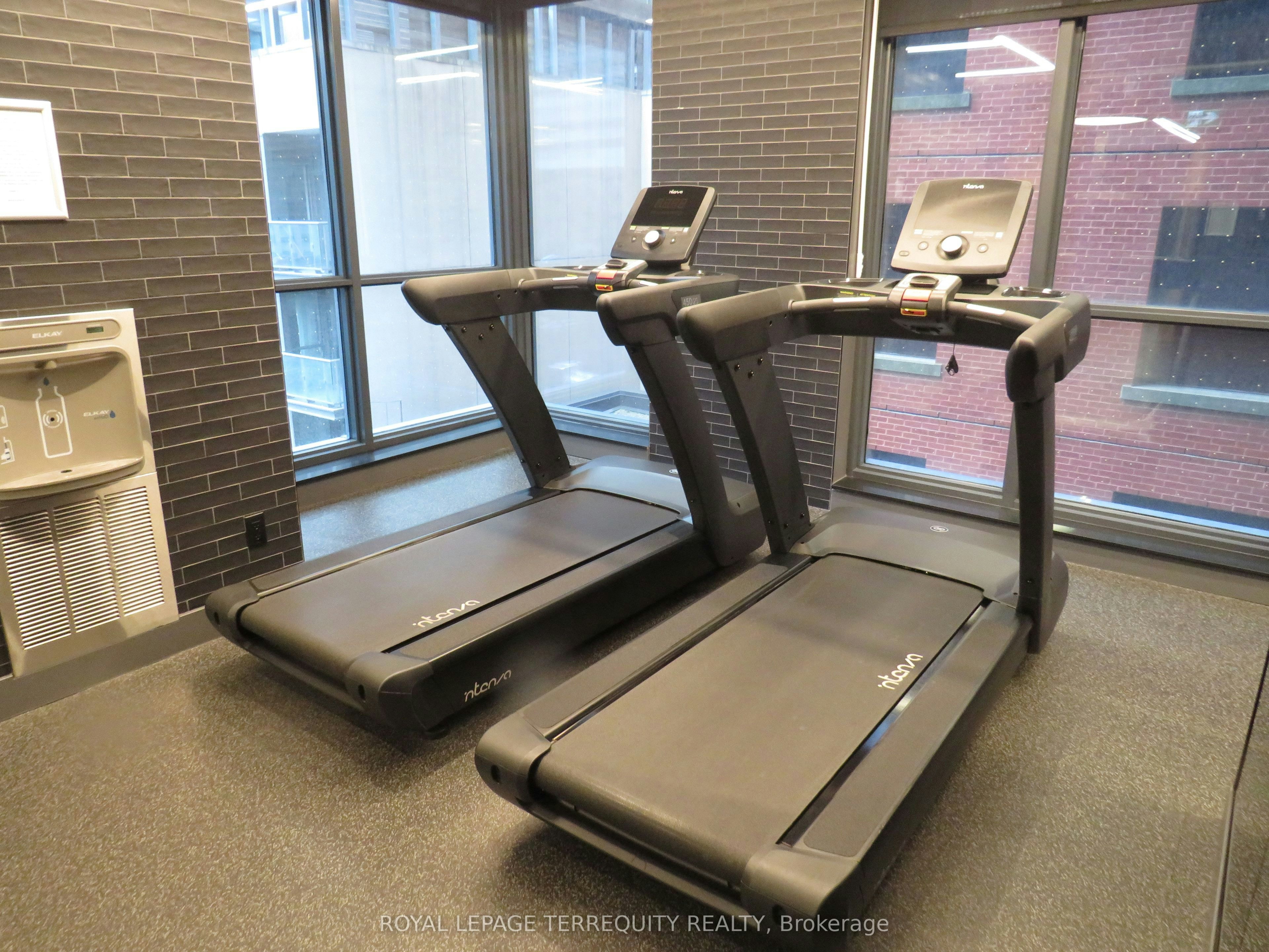 805-327 King Street W, Toronto, ON, M5V 0W7 - 10
