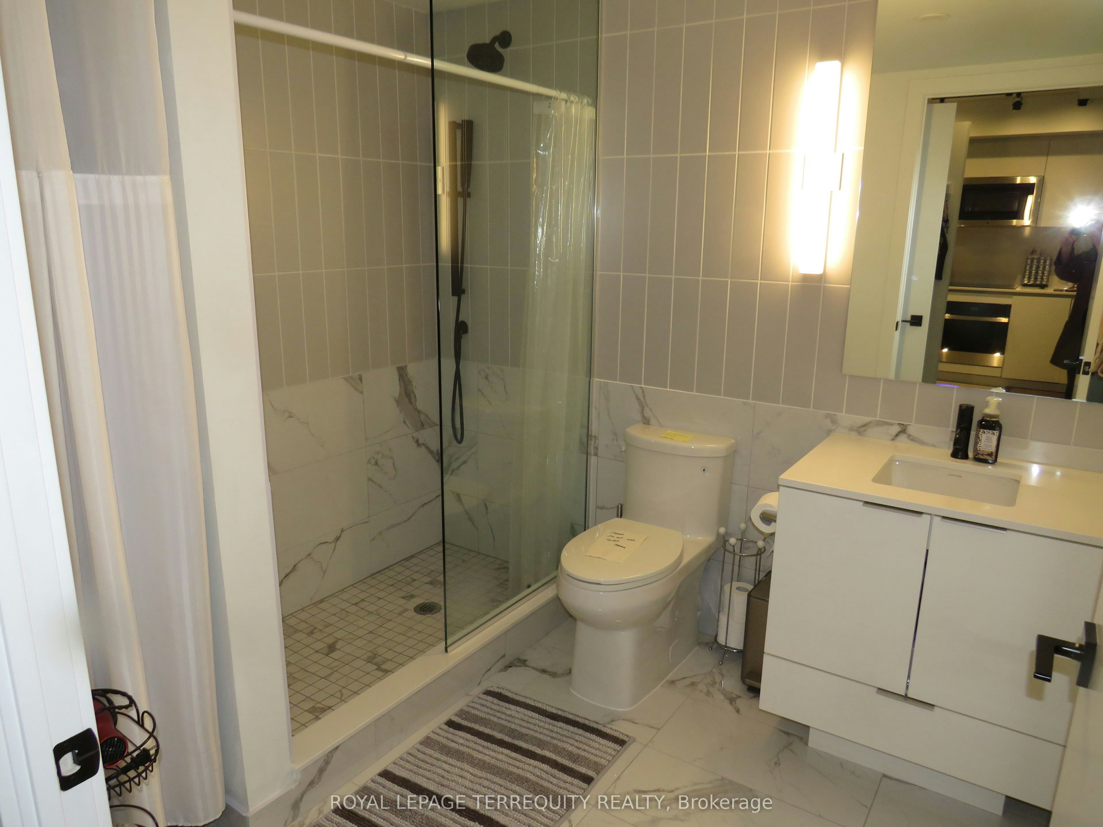 805-327 King Street W, Toronto, ON, M5V 0W7 - 6