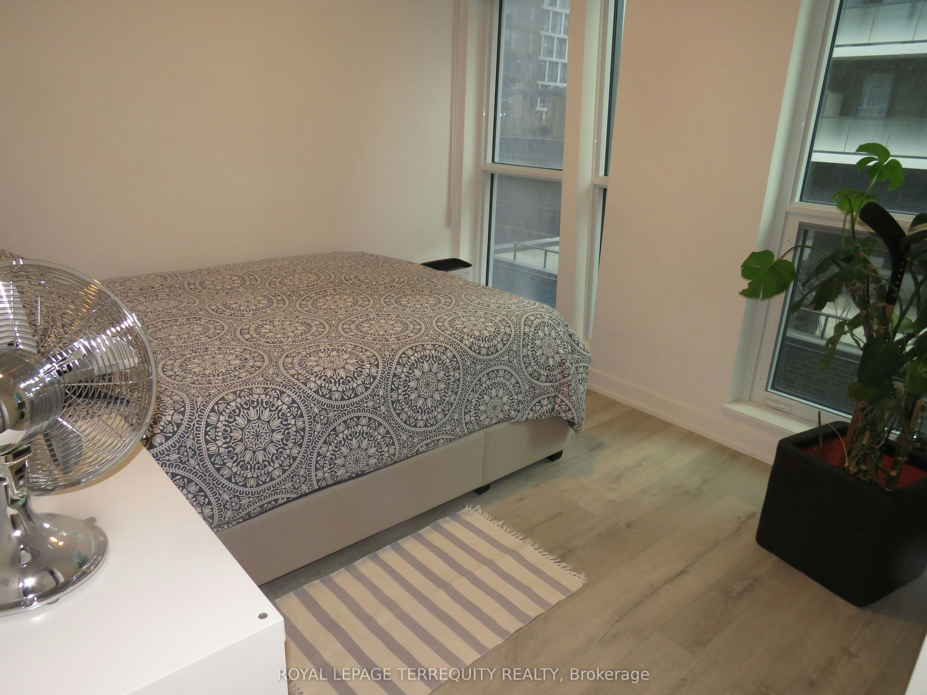805-327 King Street W, Toronto, ON, M5V 0W7 - 7