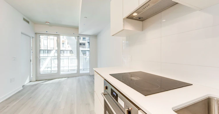 1327-230 Simcoe Street, Toronto, ON, M5T 0G7 - 7