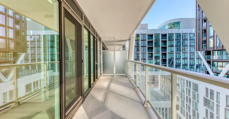 1327-230 Simcoe Street, Toronto, ON, M5T 0G7 - 19