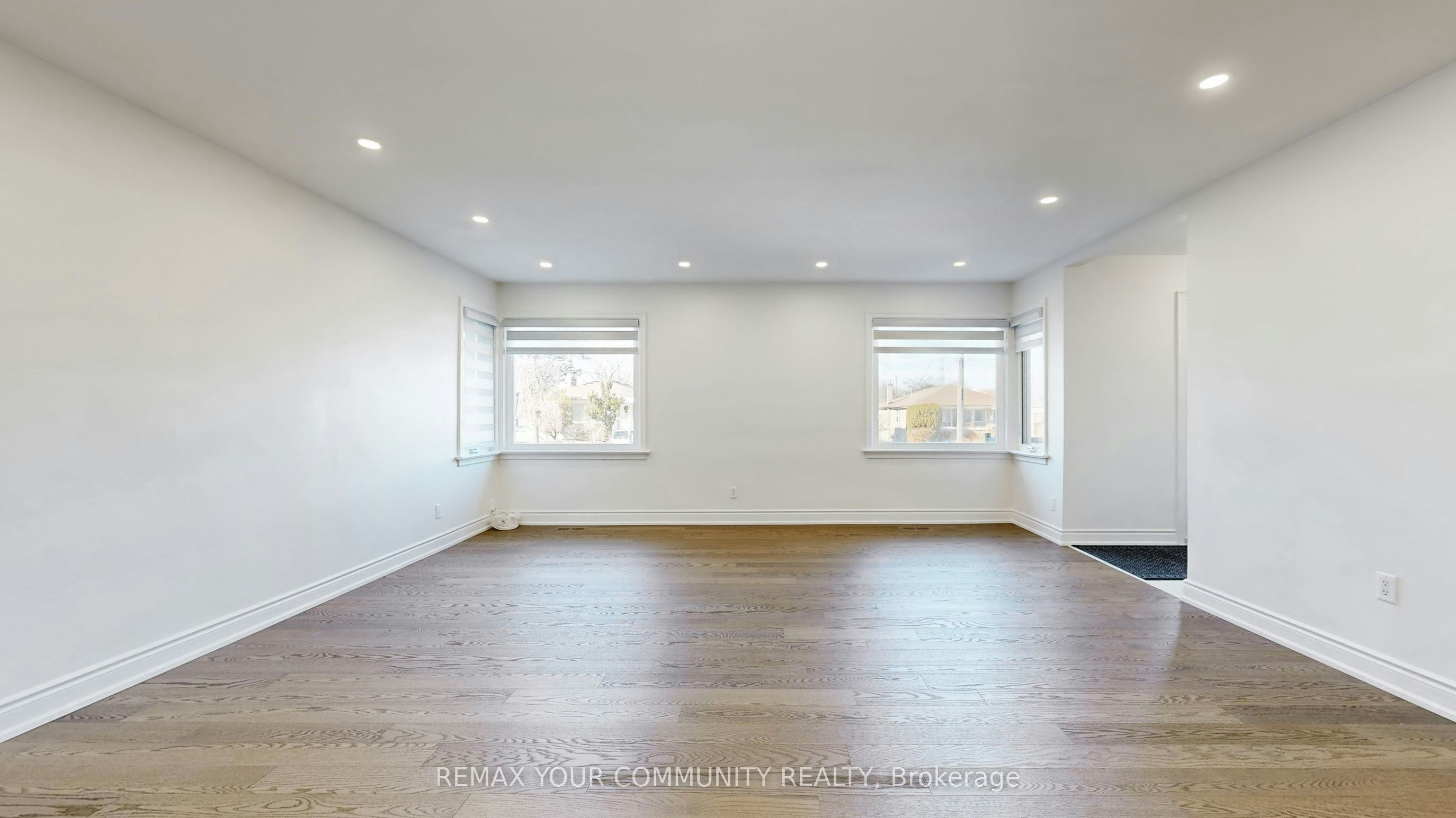 135 Searle Avenue, Toronto, ON, M3H 4B1 - 5