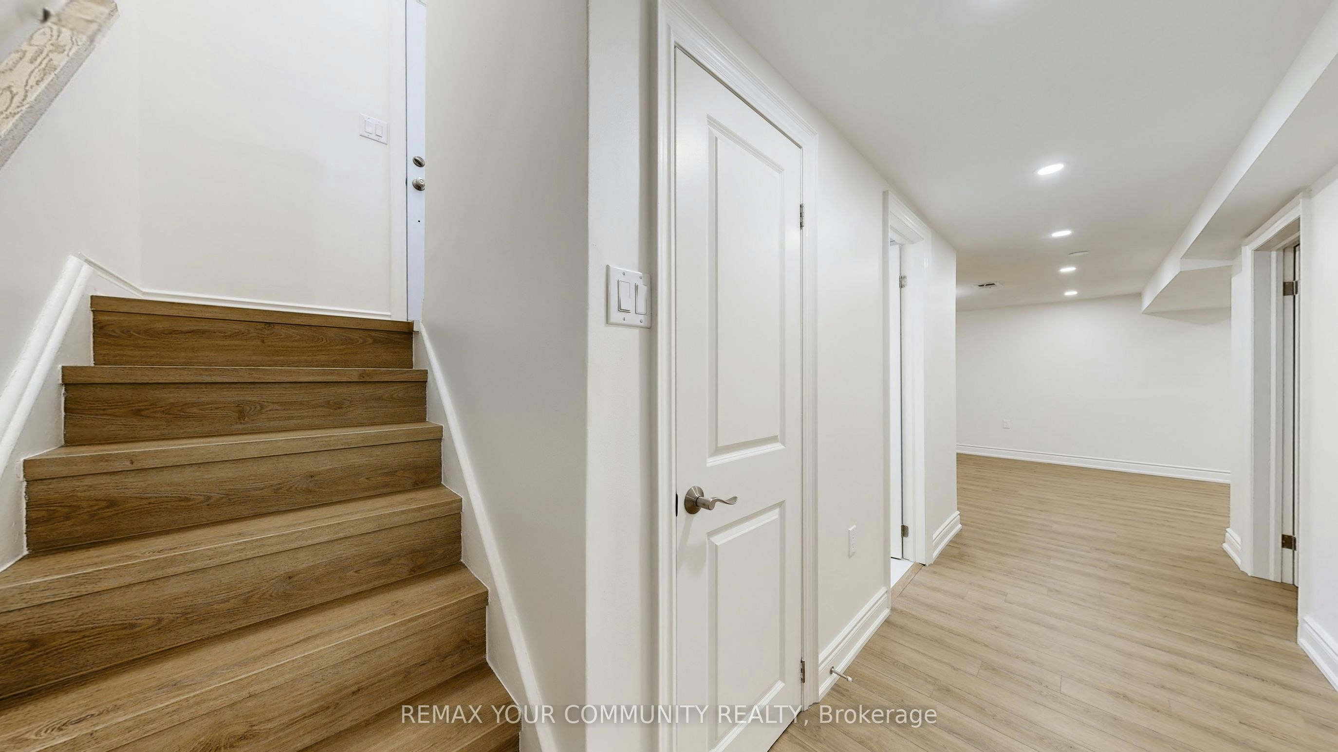 135 Searle Avenue, Toronto, ON, M3H 4B1 - 25