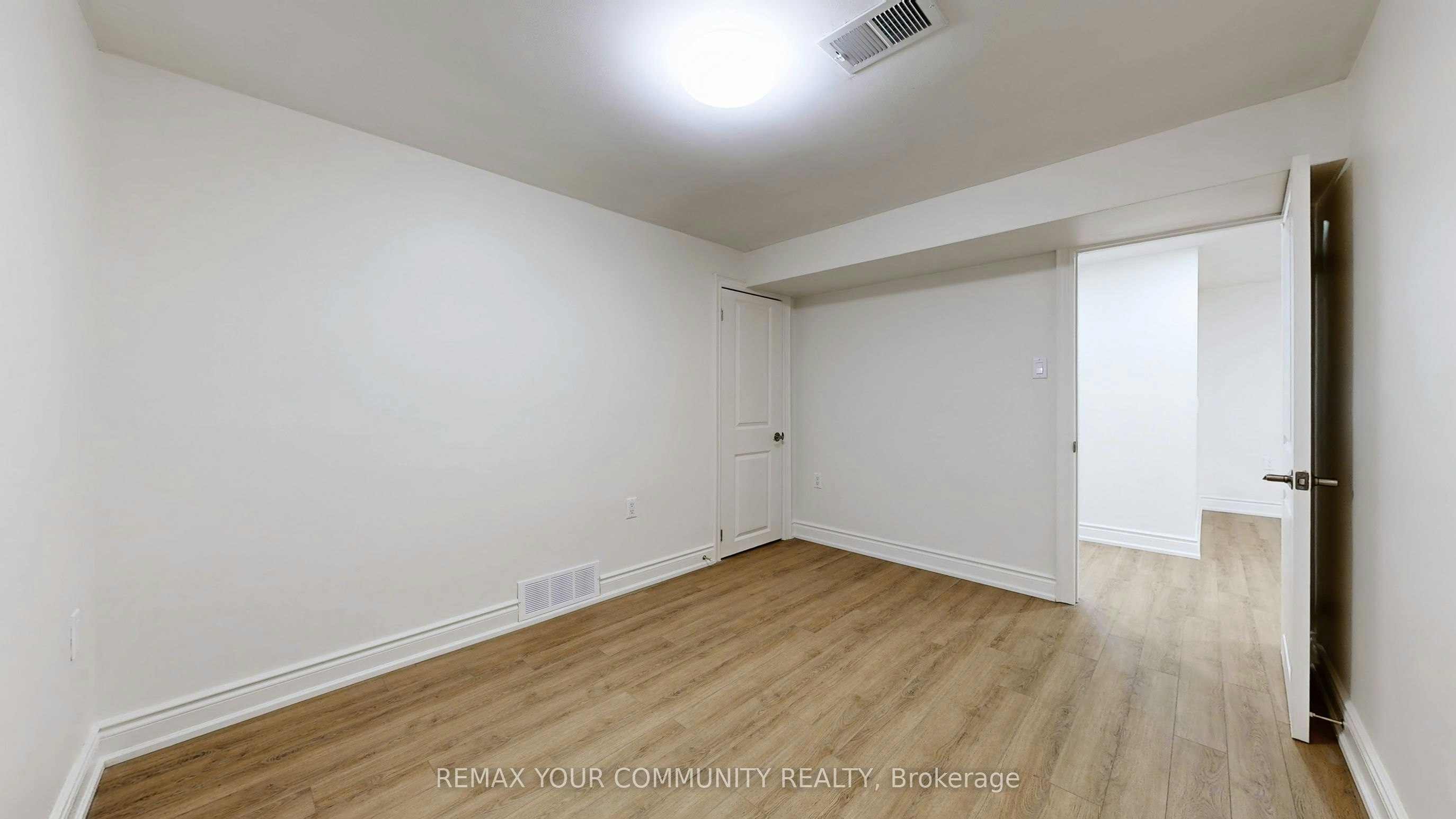 135 Searle Avenue, Toronto, ON, M3H 4B1 - 36