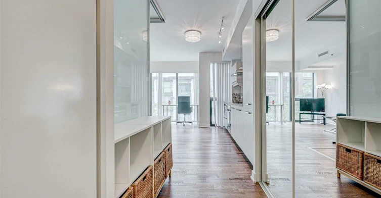 310-15 Beverley Street, Toronto, ON, M5T 1X8 - 4