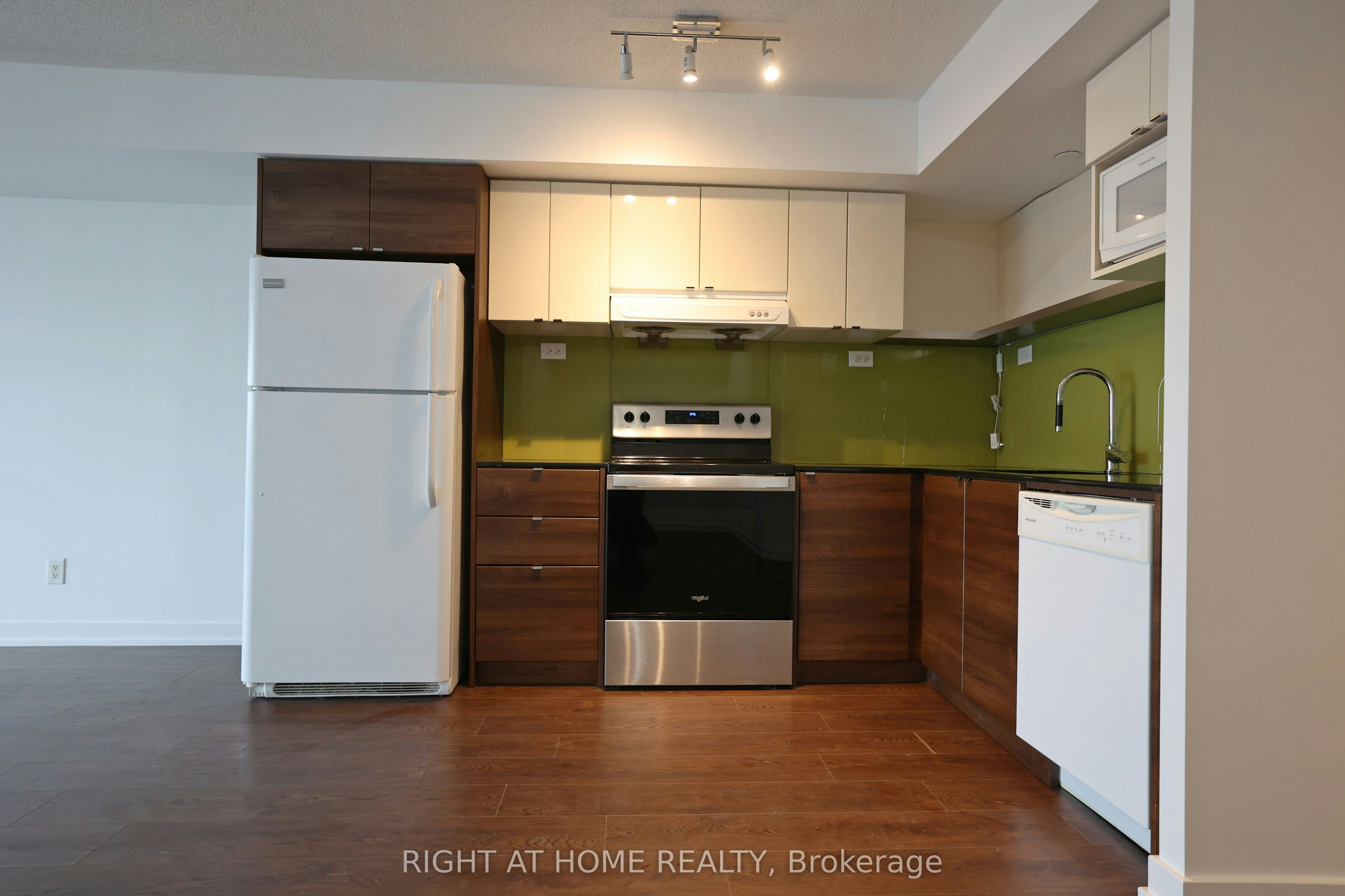 308-72 Esther Shiner Boulevard, Toronto, ON, M2K 0C4 - 4