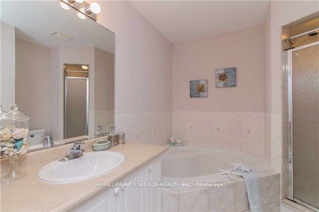 Upper-6 Altamont Road, Toronto, ON, M2M 1S4 - 10