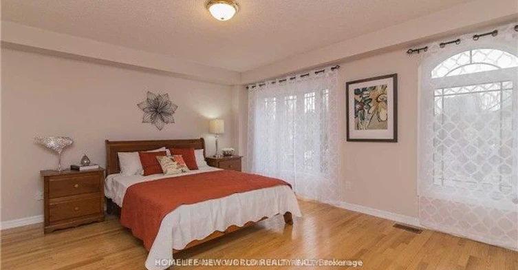 Upper-6 Altamont Road, Toronto, ON, M2M 1S4 - 6