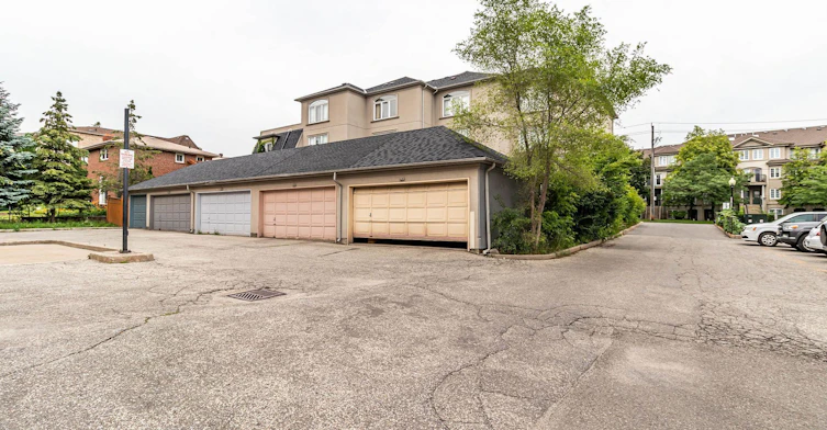Upper-6 Altamont Road, Toronto, ON, M2M 1S4 - 12