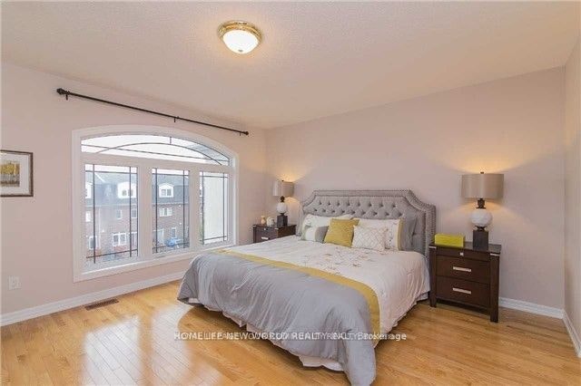 Upper-6 Altamont Road, Toronto, ON, M2M 1S4 - 8