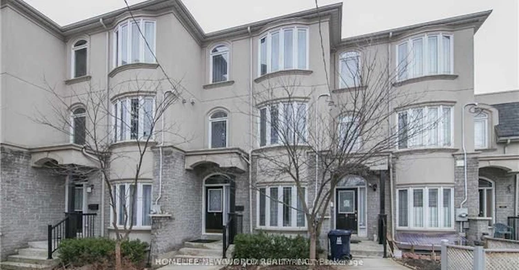 Upper-6 Altamont Road, Toronto, ON, M2M 1S4