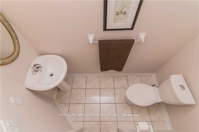 Upper-6 Altamont Road, Toronto, ON, M2M 1S4 - 11