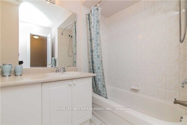 Upper-6 Altamont Road, Toronto, ON, M2M 1S4 - 9