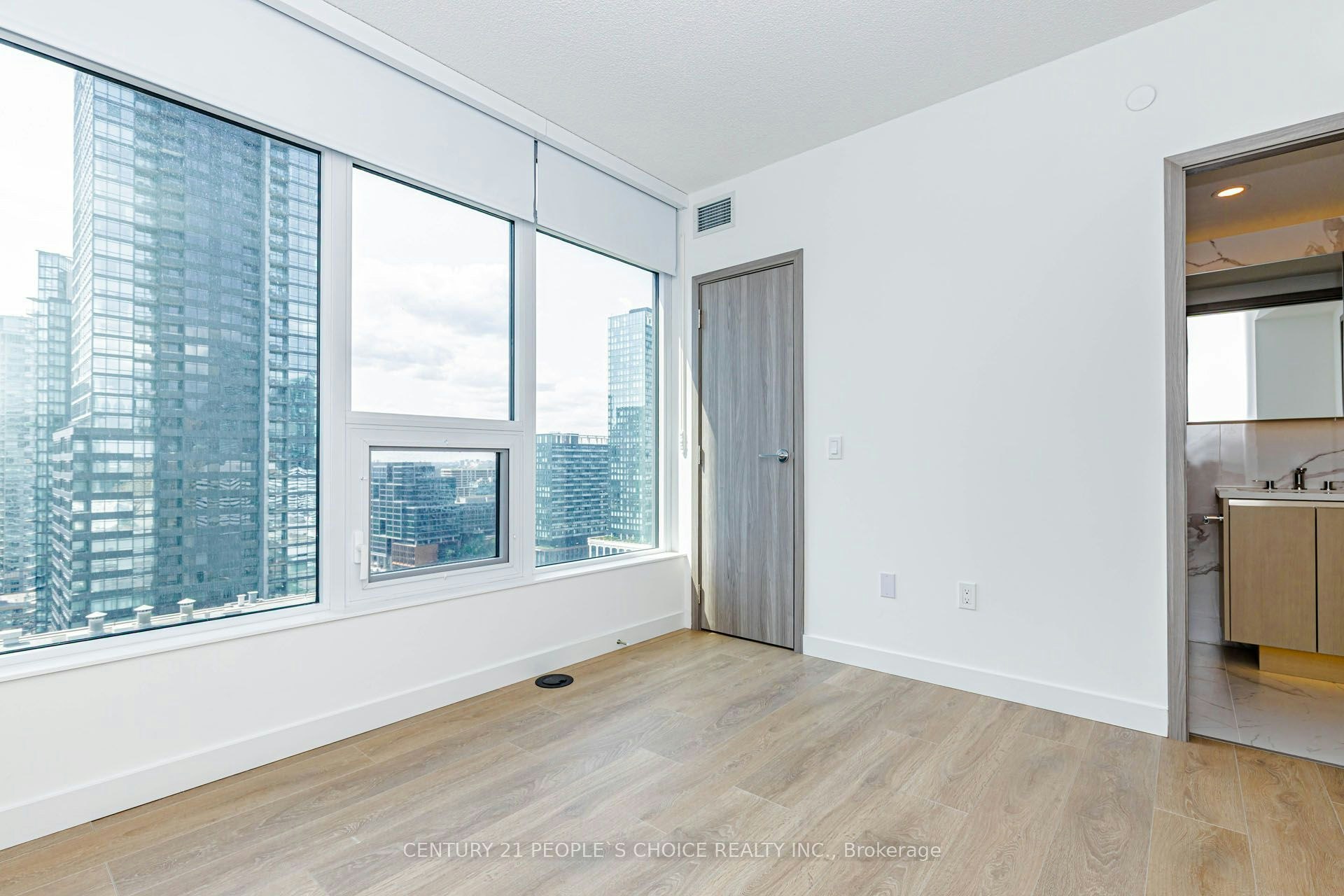 2703-3 Concord Way, Toronto, ON, M5V 0X3 - 24