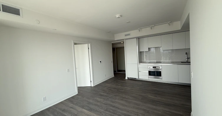 910-25 Frederick Todd Way, Toronto, ON, M4G 0C9 - 3
