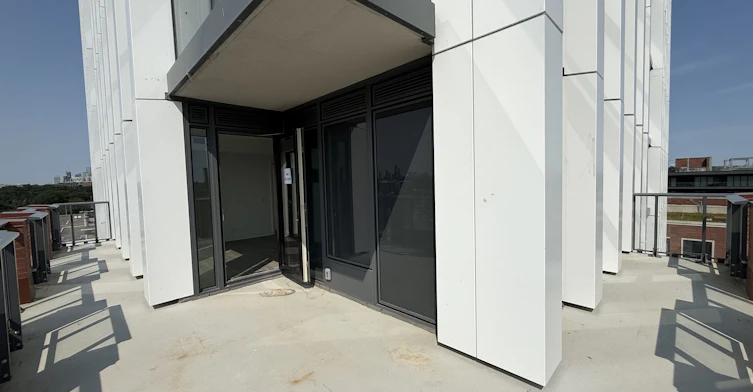 910-25 Frederick Todd Way, Toronto, ON, M4G 0C9 - 11