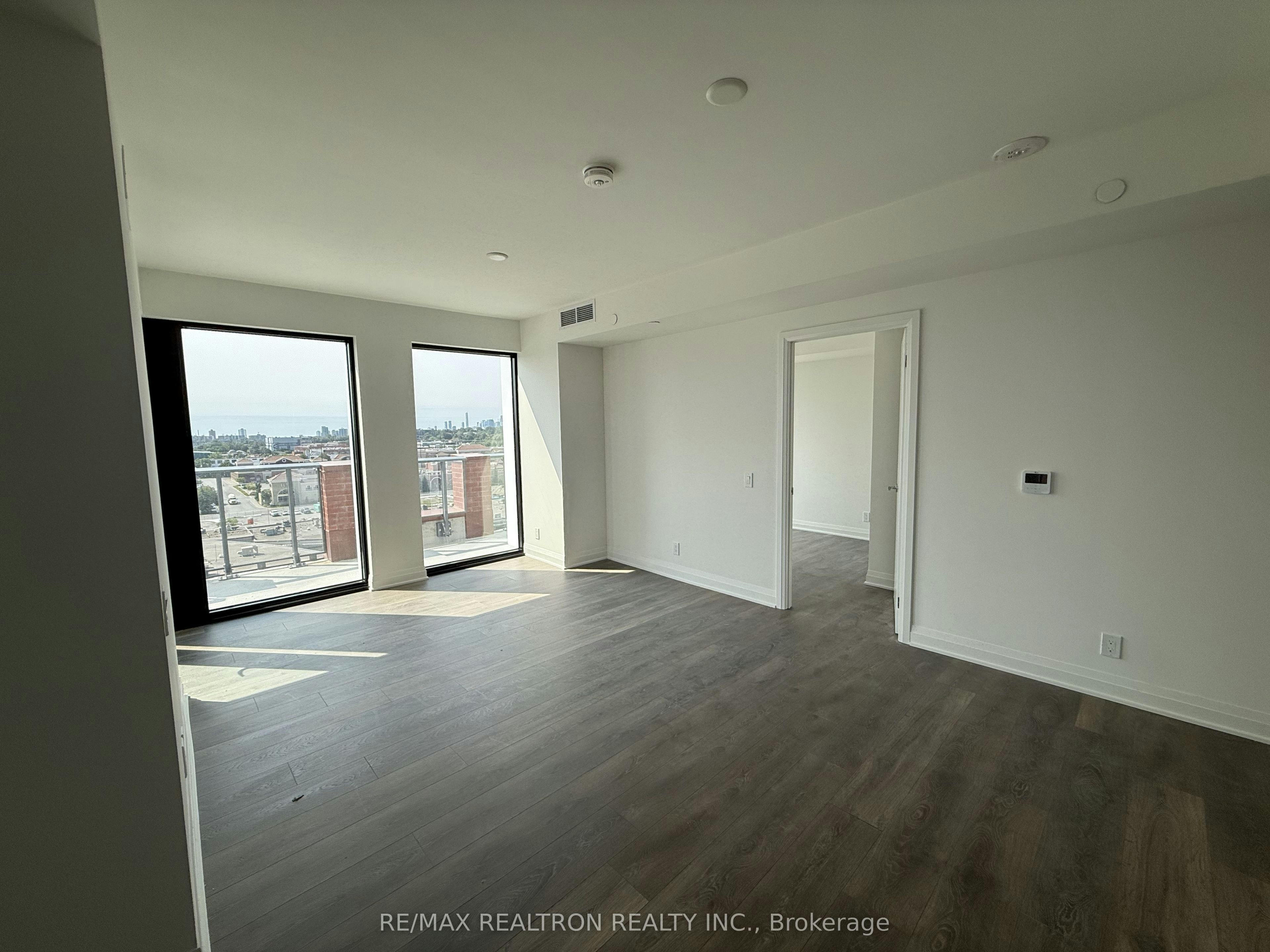 910-25 Frederick Todd Way, Toronto, ON, M4G 0C9 - 5