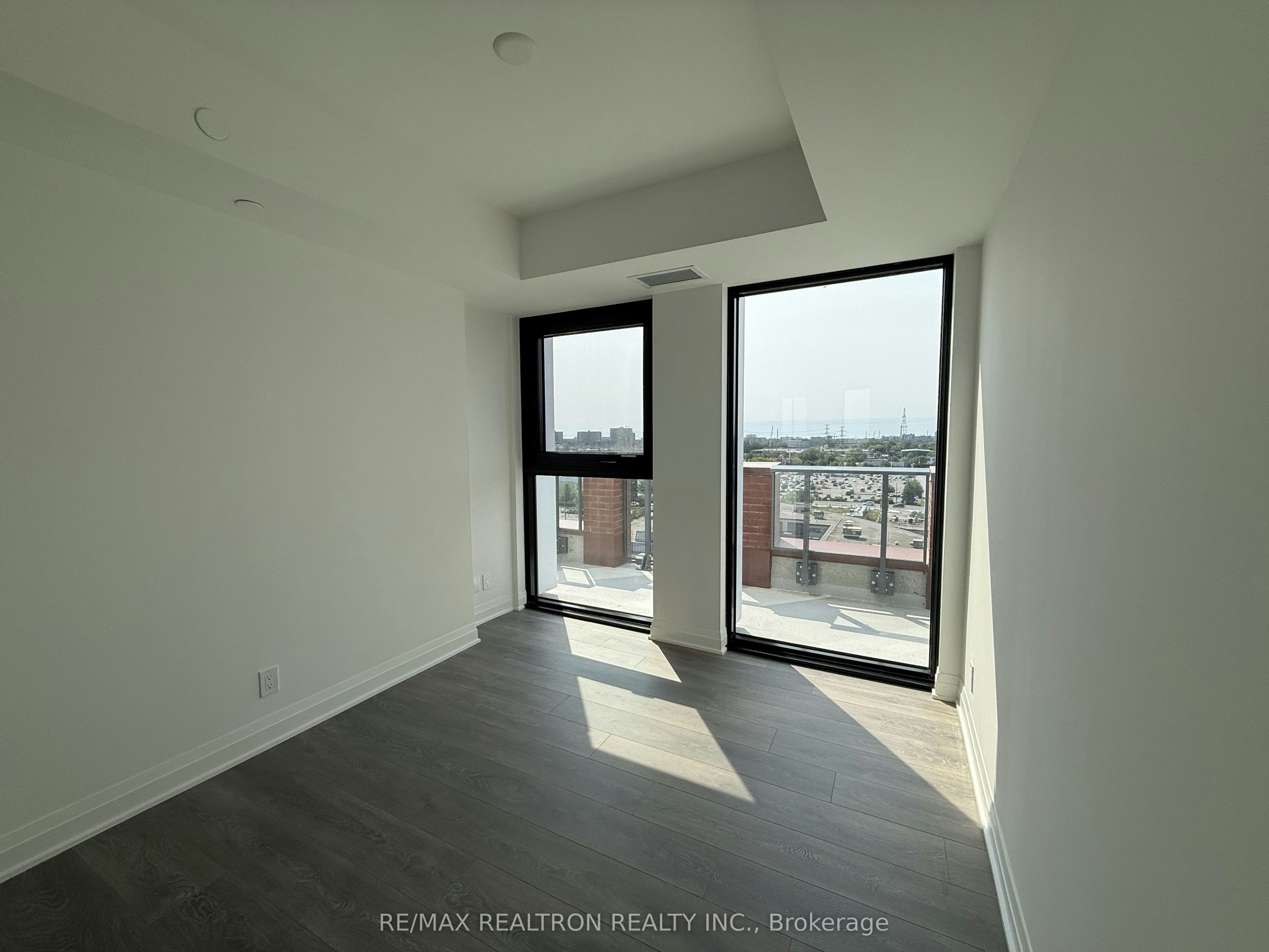 910-25 Frederick Todd Way, Toronto, ON, M4G 0C9 - 7