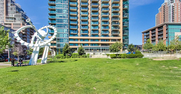 605-55 East Liberty Street, Toronto, ON, M6K 3P9 - 3