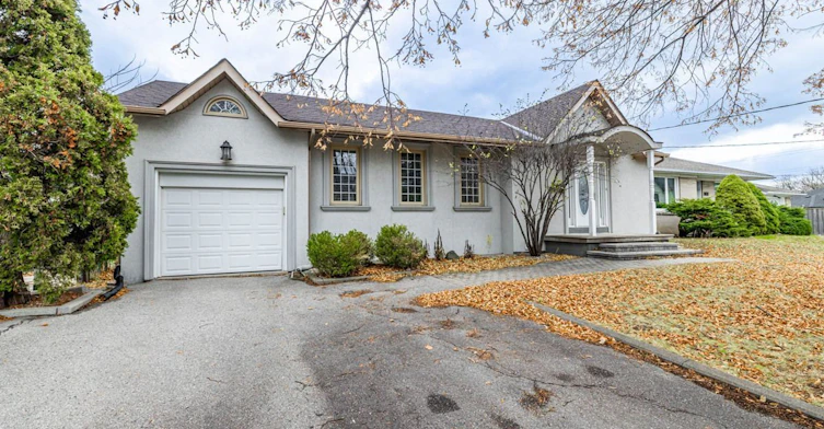 9 Robson Place E, Toronto, ON, M2R 2Y3 - 3