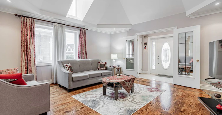 9 Robson Place E, Toronto, ON, M2R 2Y3 - 5