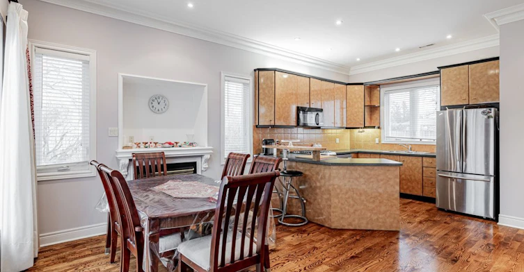 9 Robson Place E, Toronto, ON, M2R 2Y3 - 15