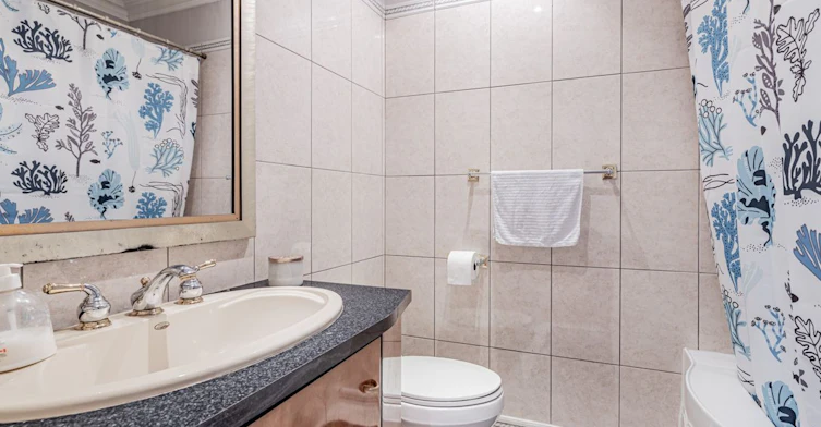 9 Robson Place E, Toronto, ON, M2R 2Y3 - 10