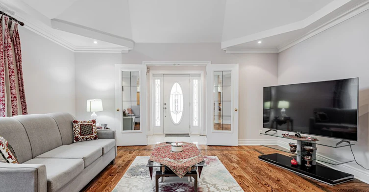 9 Robson Place E, Toronto, ON, M2R 2Y3 - 9