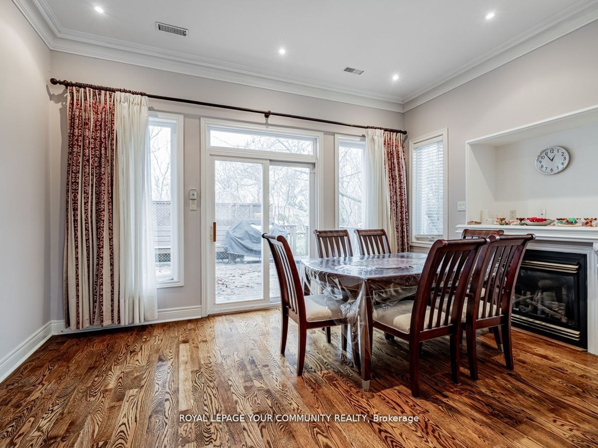 9 Robson Place E, Toronto, ON, M2R 2Y3 - 12