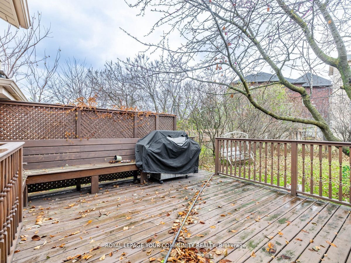 9 Robson Place E, Toronto, ON, M2R 2Y3 - 31