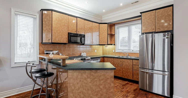 9 Robson Place E, Toronto, ON, M2R 2Y3 - 14