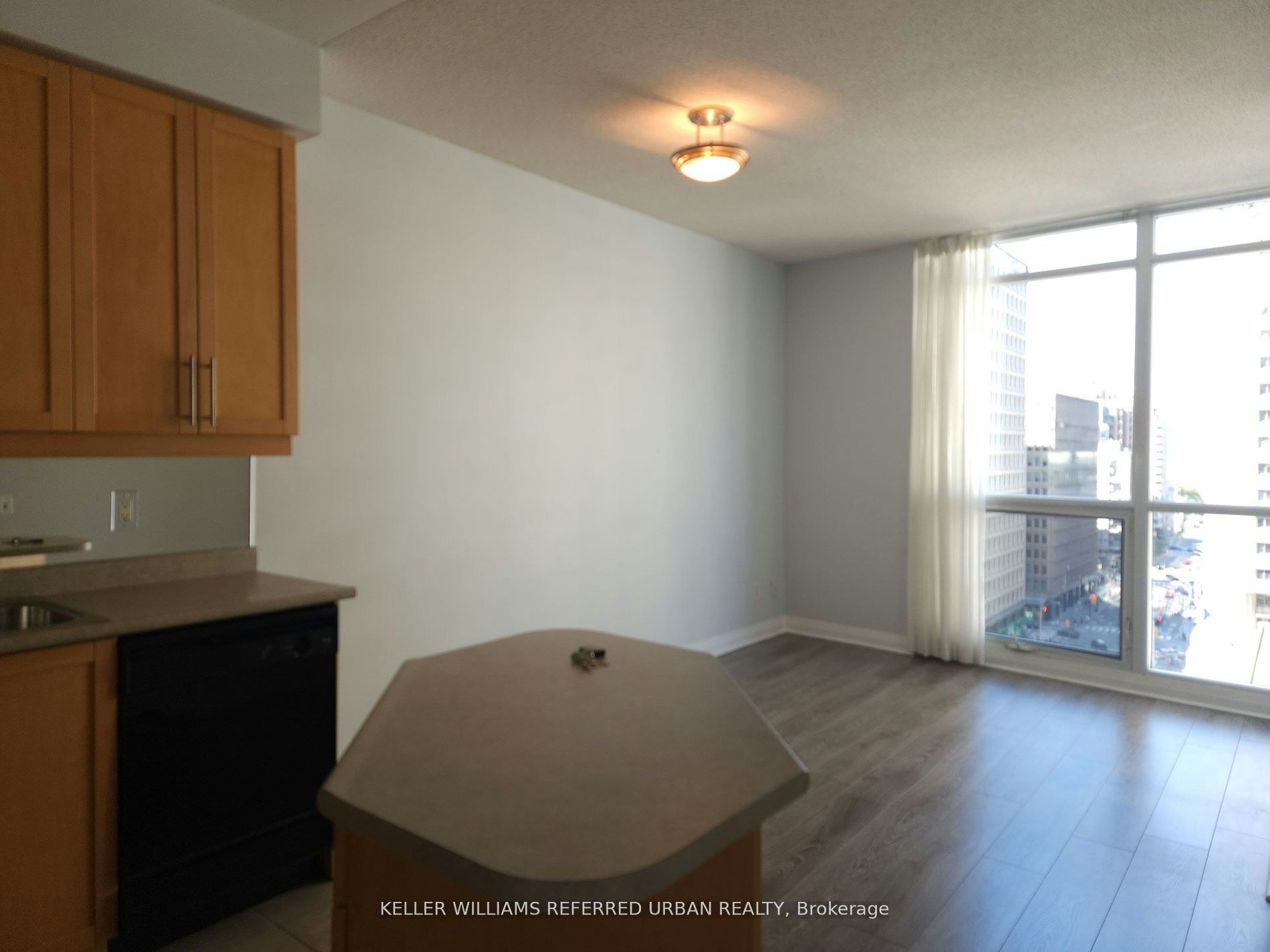 1504-1121 Bay Street, Toronto, ON, M5S 3L9 - 5