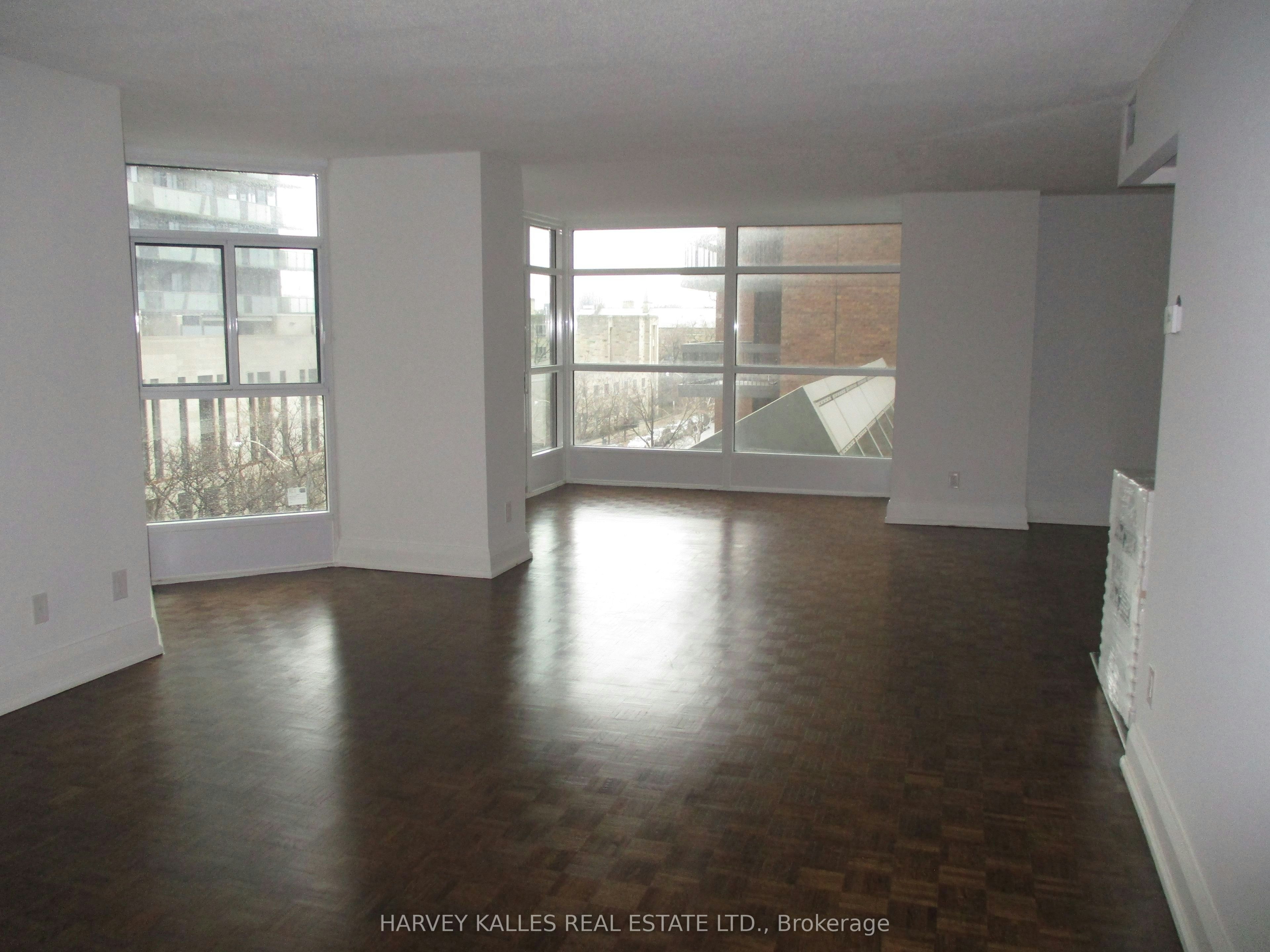 404-55 Charles Street W, Toronto, ON, M5S 2W9 - 2