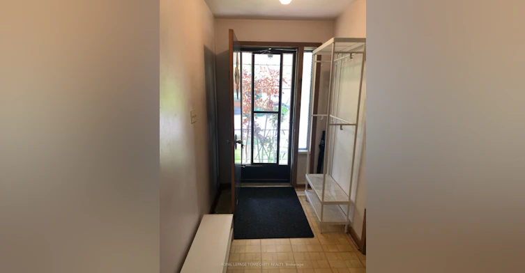 211 Pineway Boulevard, Toronto, ON, M2H 1B4 - 5