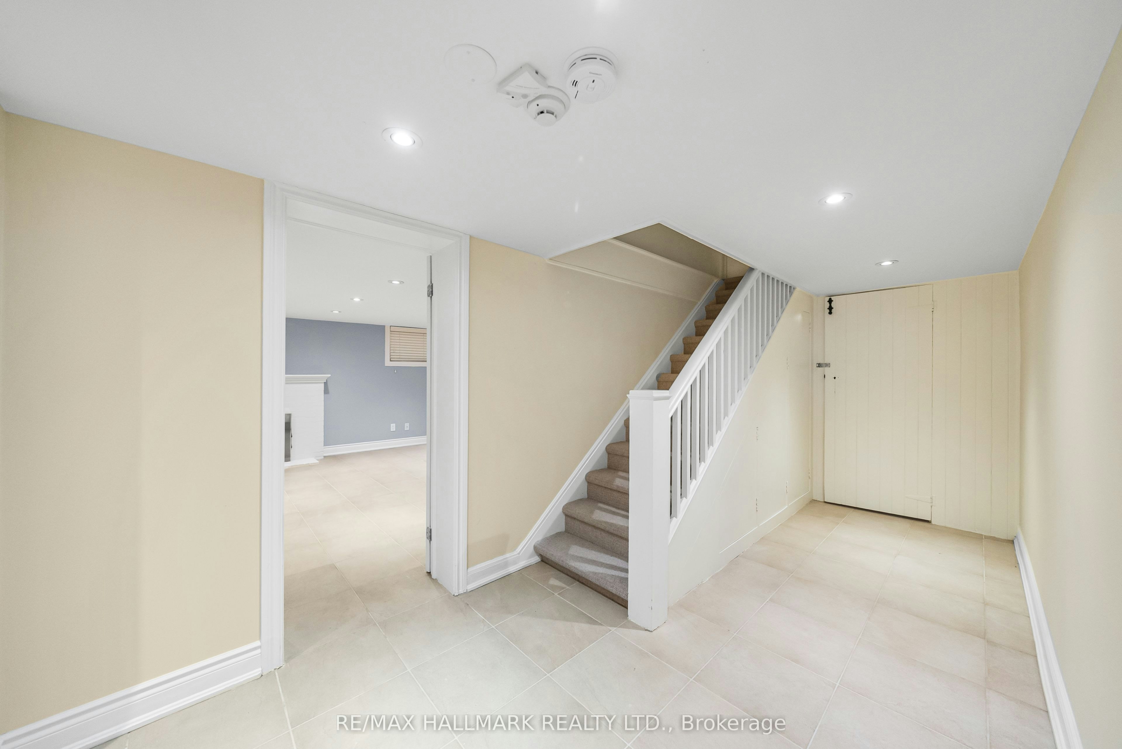 16 Elderwood Drive, Toronto, ON, M5P 1W5 - 35
