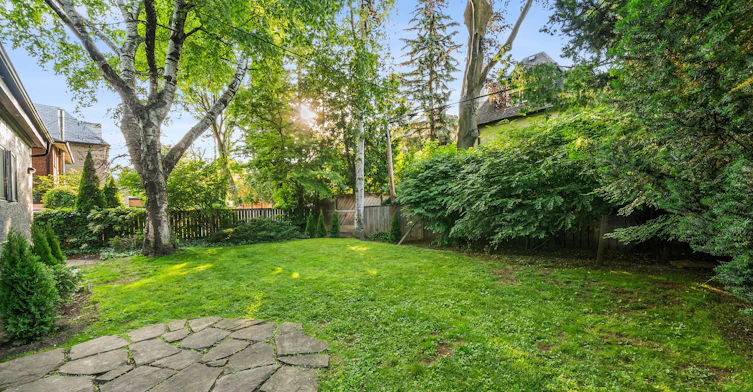 16 Elderwood Drive, Toronto, ON, M5P 1W5 - 40