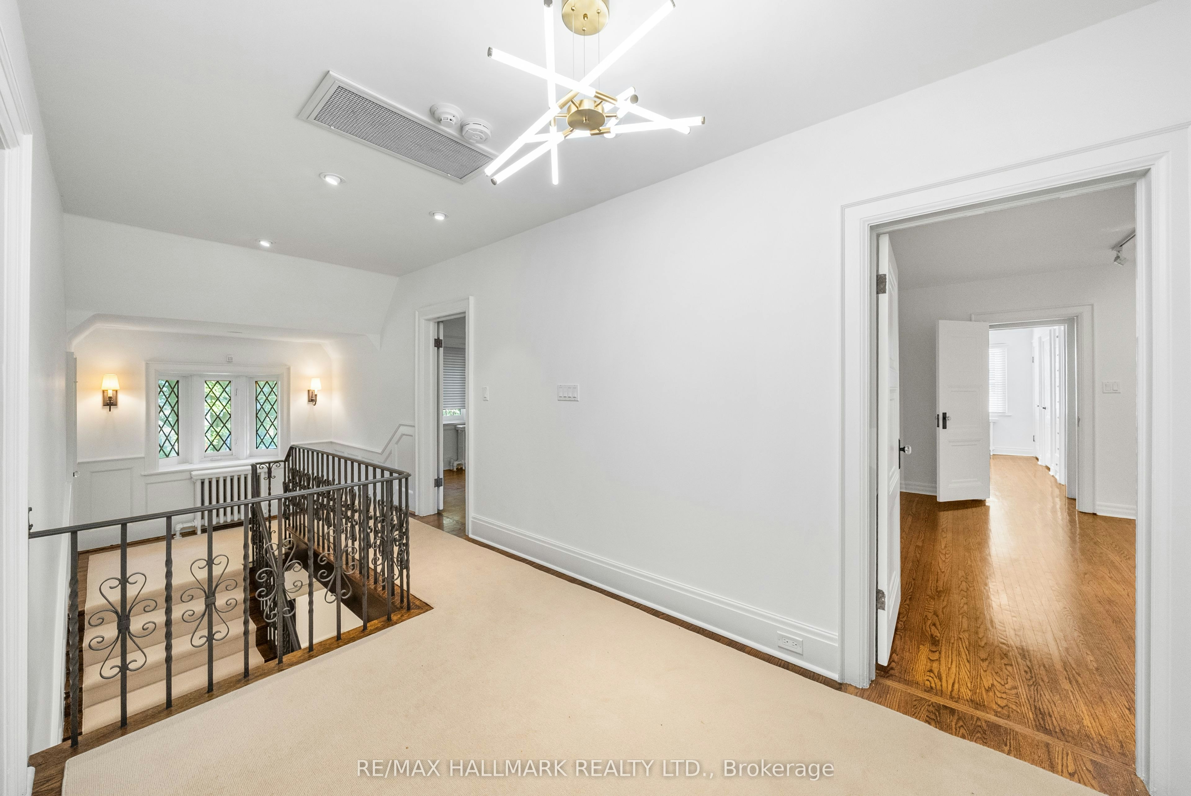 16 Elderwood Drive, Toronto, ON, M5P 1W5 - 28