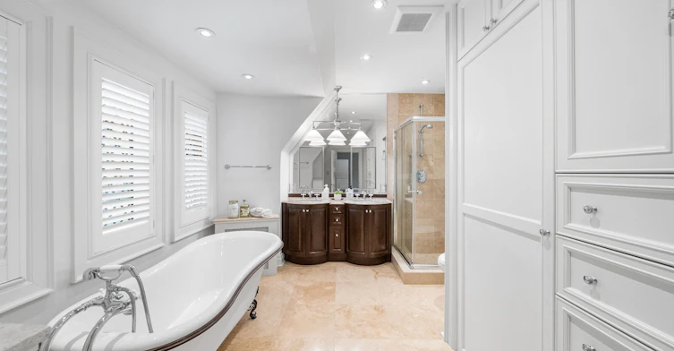 16 Elderwood Drive, Toronto, ON, M5P 1W5 - 20
