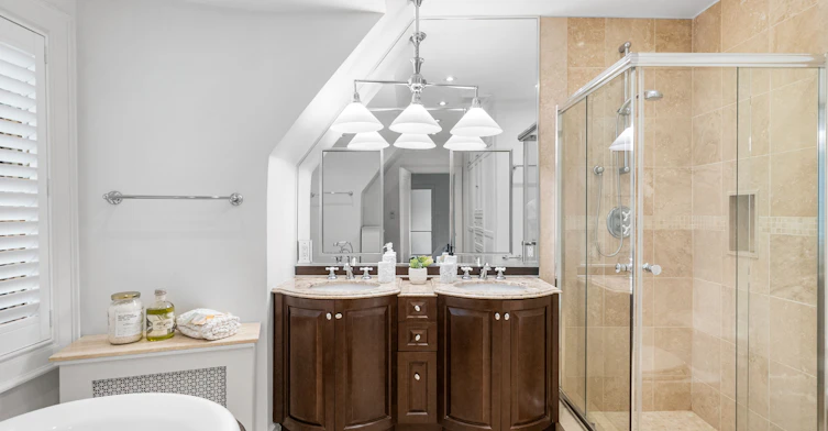 16 Elderwood Drive, Toronto, ON, M5P 1W5 - 21