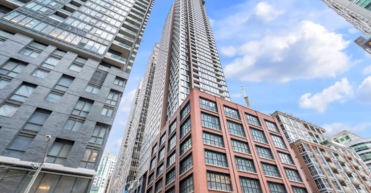 3212-55 Mercer Street, Toronto, ON, M5V 1H2